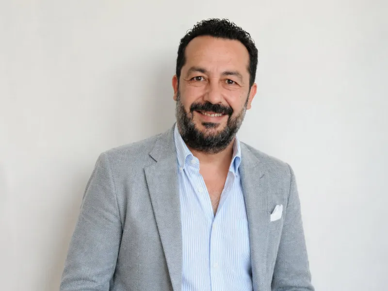 Uğur Özsoy — İzmir